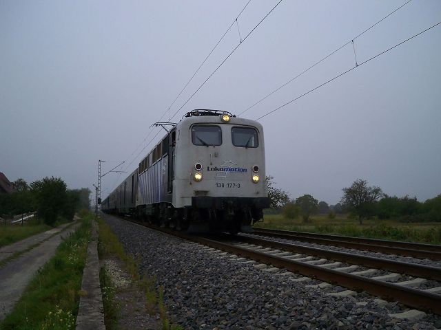 139 177 von Lokomotion bringt einen Sonderzug Richtung Karlsruhe. Aufgenommen an der BK Basheide am 19.9.2009
