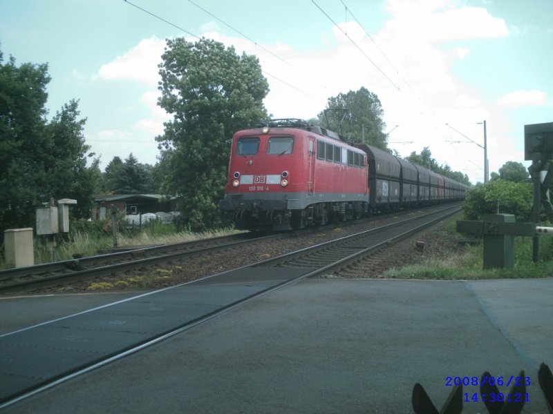 139 316 mit Kohlenzug H�he Peine-Horst 