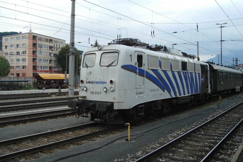 139310-7 in Salzburg Hbf.  14.6.09