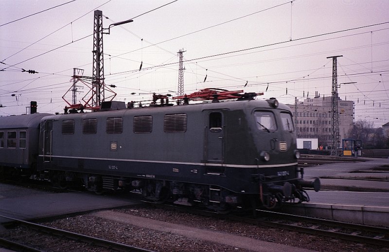 140 017-4 N�rnberg Hbf Februar 1989.