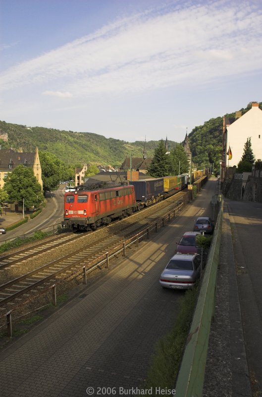 140 070 am 16.6.2006 mit einem Gterzug in St. Goar.