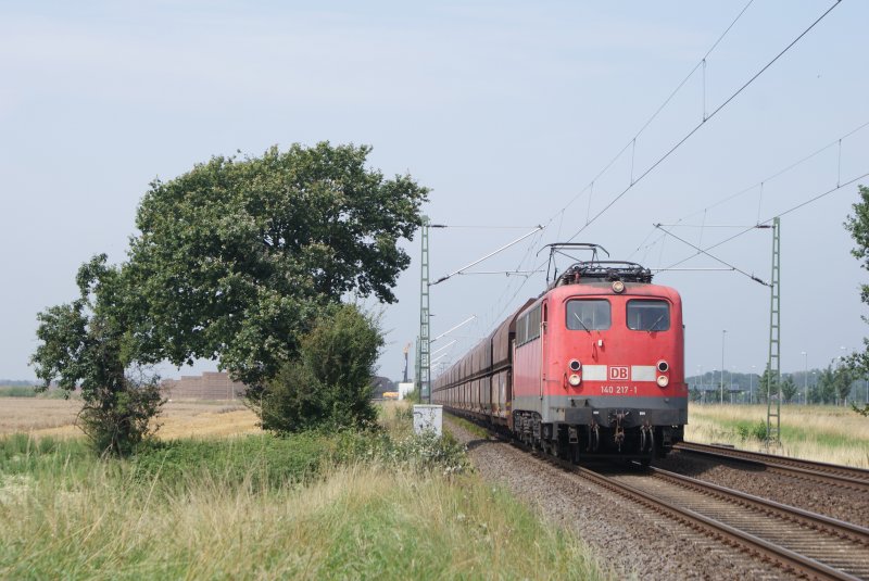 140 217-1 mit Kohlezug in Neuss Allerheiligen am 27.07.08