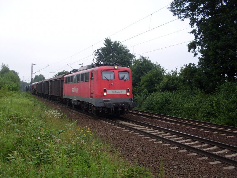 140 450 mit einem kurzen Gterzug nach Braunschweig in Hannover Limmer ihr Heimat BW ist Seelze