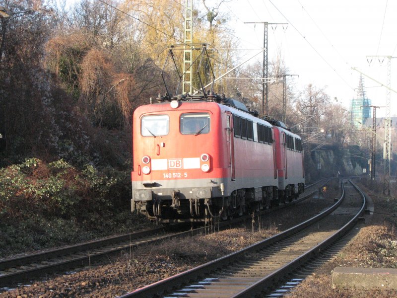 140 512-5 und 140 xxx-x auf dem Weg ins Bw Dresden-Friedrichstadt.29.12.07