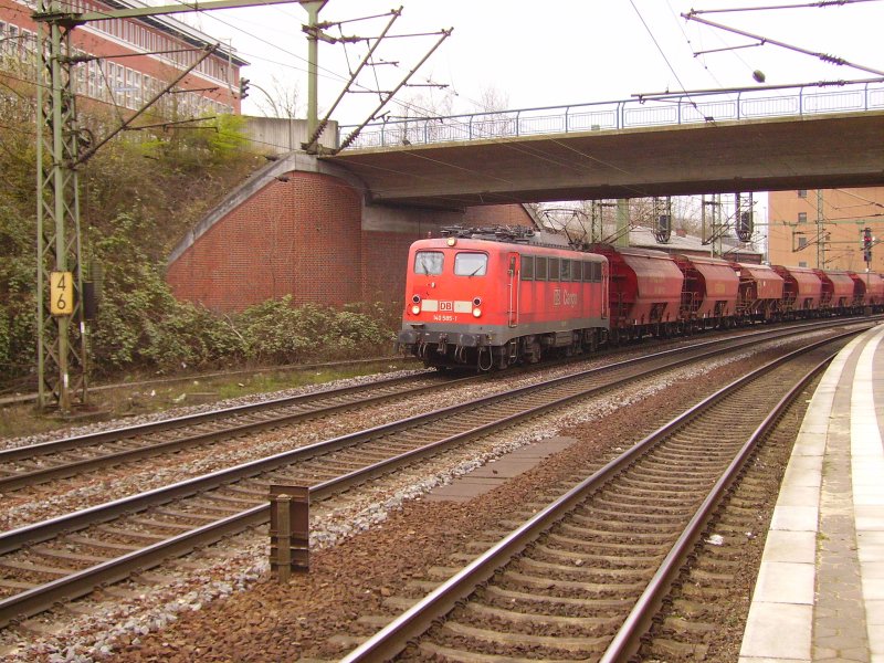 140 585-1 fhrt mit einem Ganzzug durch Hamburg-Harburg. 28.03.08