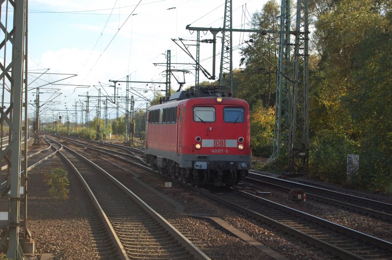 140 671 kommt am 17.10.2008 Lz durch Hamburg-Harburg und holt vmtl. einen Containerzug aus Waltershof