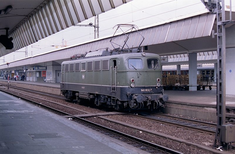 140 832-7 Mnster Hbf 04-08-1992