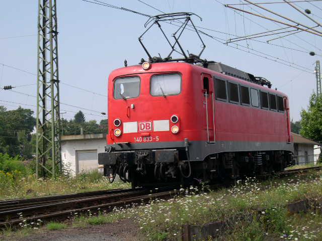 140 833 rangiert am Ablaufberg Aachen West.3.9.2003.