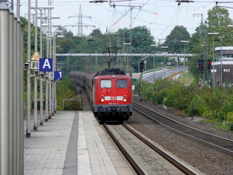 140 851-7 durchfhrt den Recklinghuser Hbf. am 2.9.2008