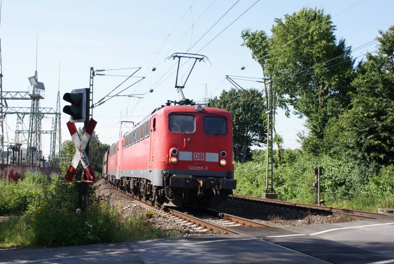 140 855-8 + 140 801-2 mit Kohlezug in Ri. KDR in Dsseldorf am 26.06.2008