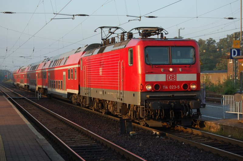 14.09.2007 RE3 zur Abfahrt bereit in Elsterwerda.