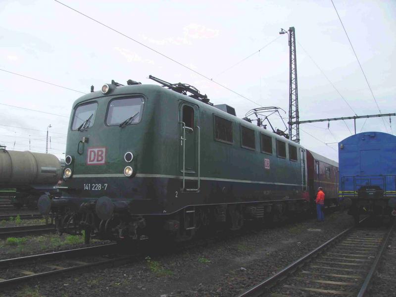 141 228 in Darmstadt Kranichstein whrend der 7.Eisenbahntage.