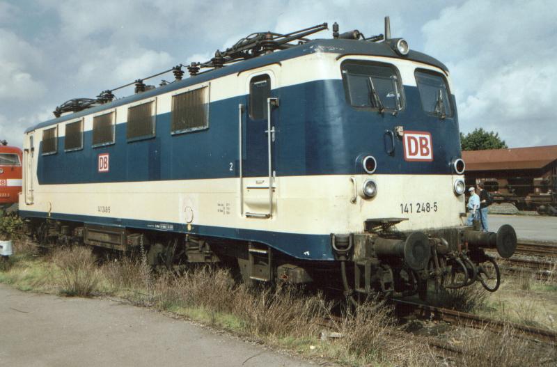 141 248-5 in Aachen-west am 10-9-2000