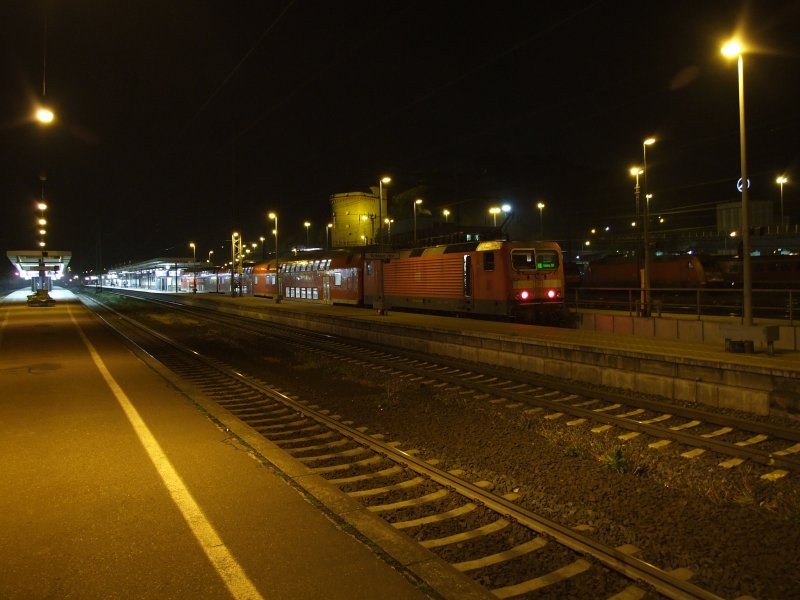 143 073-5 mit RB12587 aus Kln Hbf hat Koblenz Hauptbahnhof erreicht.18.4.09