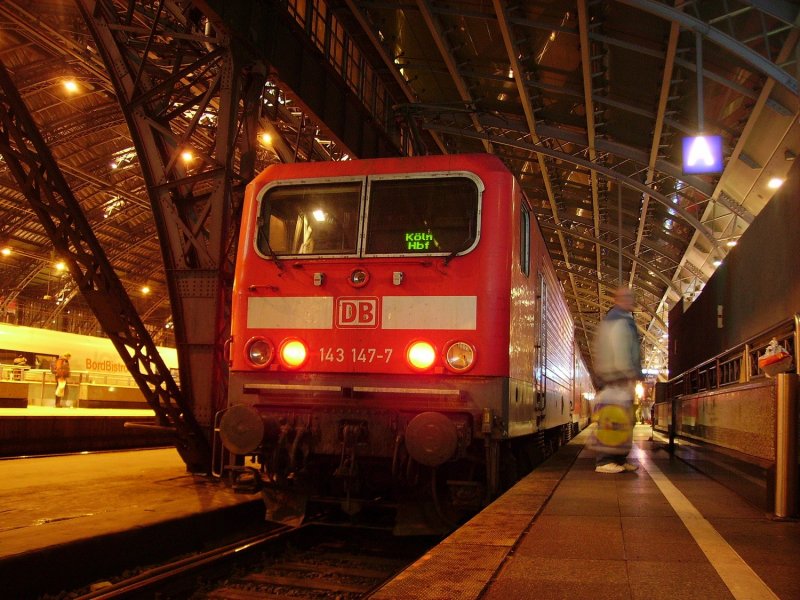 143 147 am 11.11.06 in K�ln Hbf.