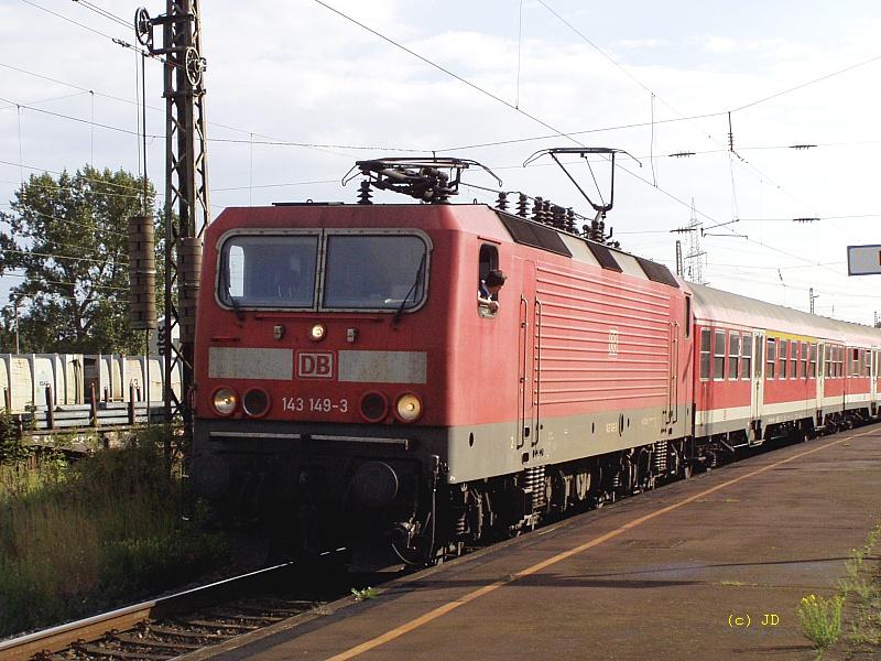 143 149-3 mit Regionalexpress am 31.08.04 in Troisdorf Friedrich-Wilhelms-Htte
