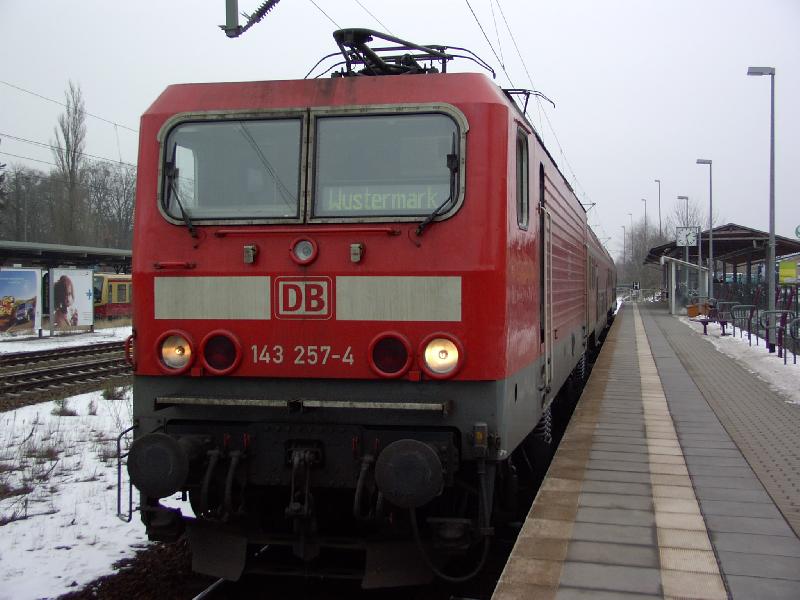 143 257 im Bhf. Griebnitzsee