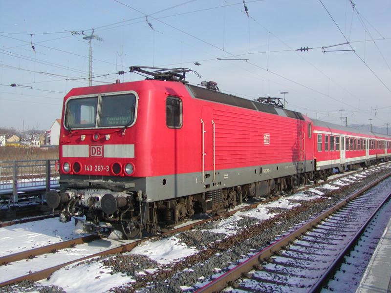 143 267-3 am 27.01.2006 in Aschaffenburg Hbf