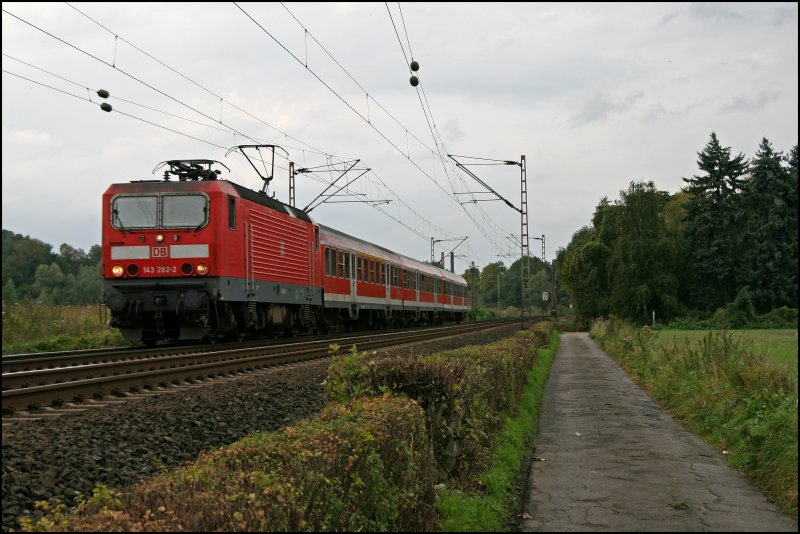 143 282 bringt am 03.10.07 die RB91 (RB 39171) von Hagen nach Siegen. Aufgrund eines Defektes am Steuerwagen verkehrte ein Wagenpark ohne Steuerwagen.