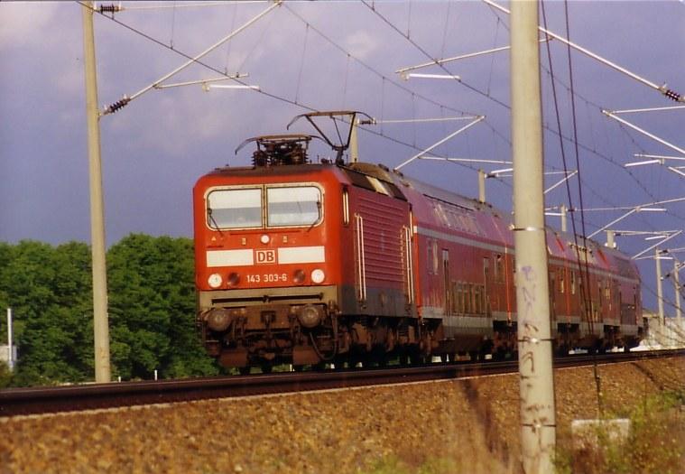 143 303-6 zwischen Seegefeld und Falkensee am 12.05.2005