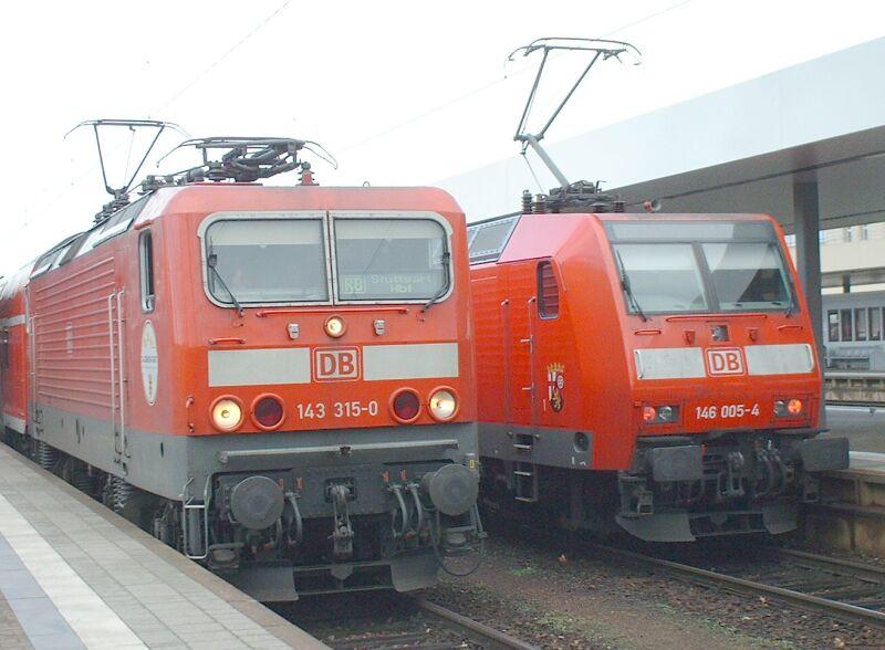 143 315-0 und 146 005-4 am 23.02.2002 in Mannheim Hbf.