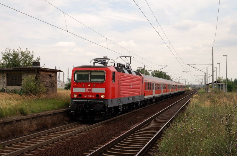 143 361 mit RB 16325 in Leuna Werke Sd (04.08.2007)
