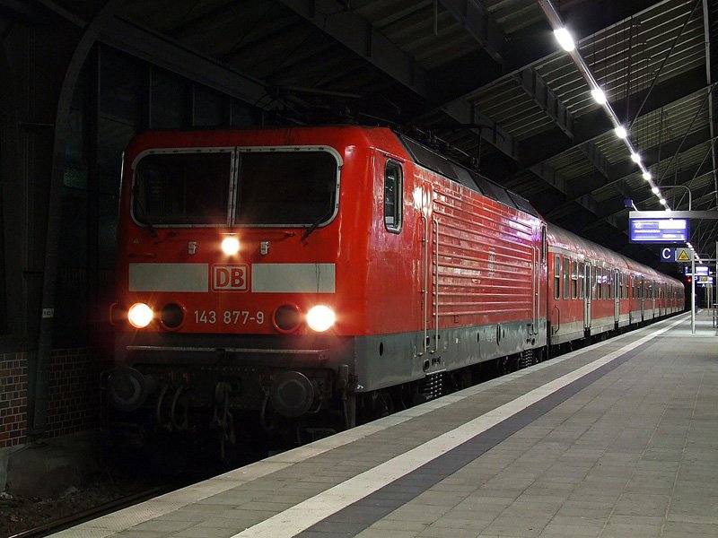 143 877-9 am 05.01.07 in Frankfurt (Oder).