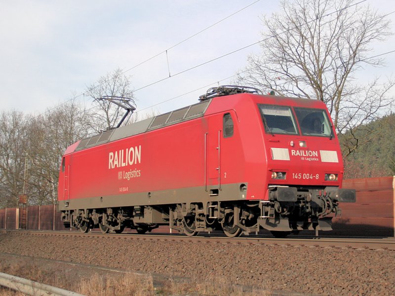 145 004 als  Leerfahrt  in Richtung Eisenach.