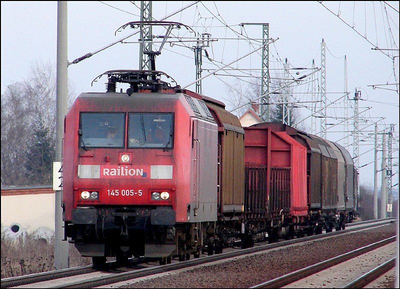 145 005-5 (TEC45503) unterwegs zum Rostocker Seehafen bei Stralsund am 17.02.07 