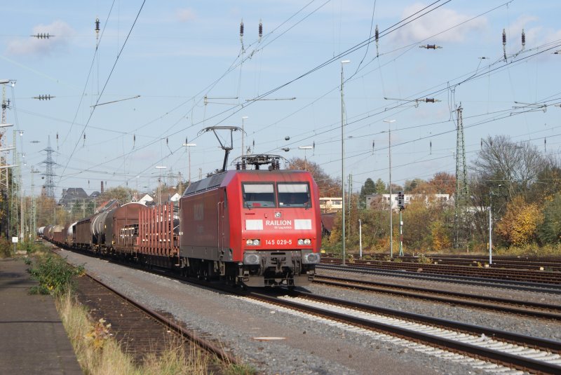 145 029-5 mit gem. GZ in Solingen Hbf am 8.11.2008