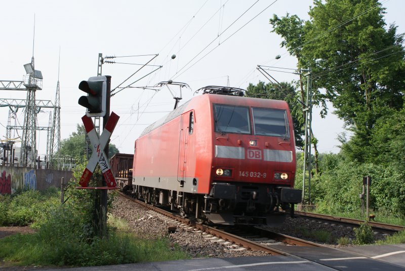 145 032-9 mit gem. GZ am Km 28,190 in Dsseldorf am 29.05.208