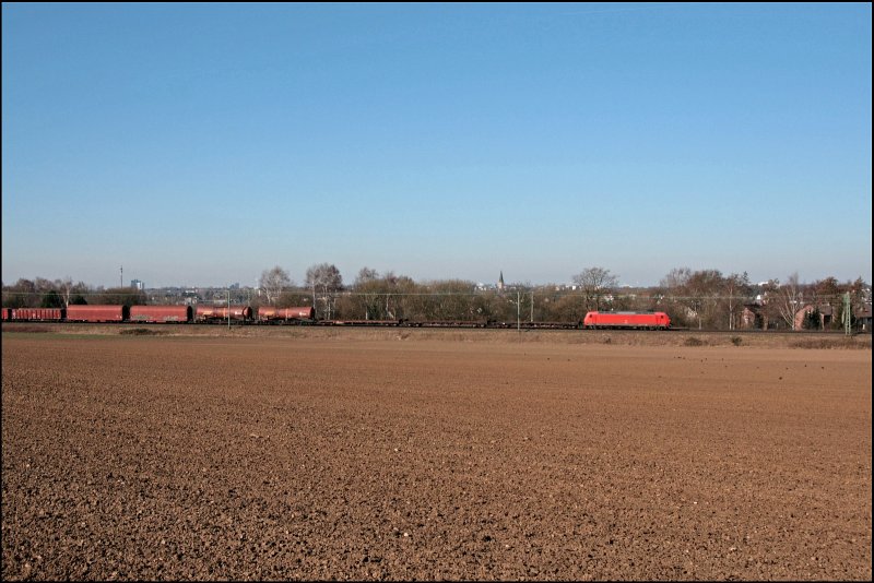 145 035 bringt bei Holzwickede einen FIR von Hagen-Vorhalle Richtung Hamm (Westf). (16.02.2008)