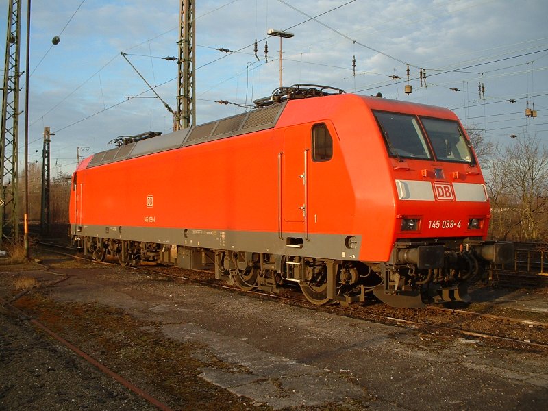 145 039-4 im ehem. Bw Hamm G am 15.03.2005. 