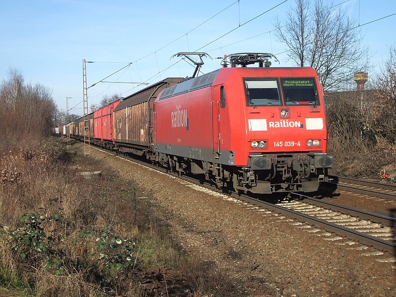 145 039-4 mit Zugzielanzeiger  Probefahrt Werk Dessau  und gem.Gz am 9.2.2008 durch Limmer -> Linden