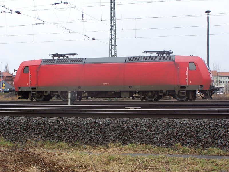 145 069 abgestellt am 30.01.2007 in Brandenburg Hbf.