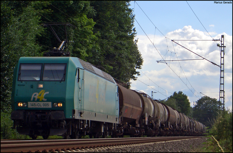 145-CL 005 mit dem BASF-Zug nach Ludwigshafen am Km 26.0 17.7.2009