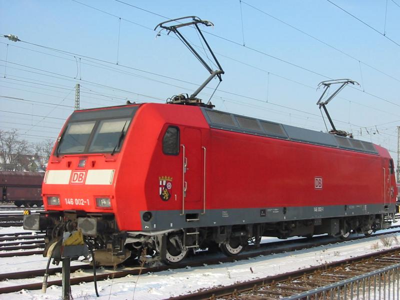 146-002 am 27.1.2006 in Worms Hbf abgestellt wegen Schulungfahrten mit der 146-221 von Bh Stuttgart von Worms nach Biblis.
