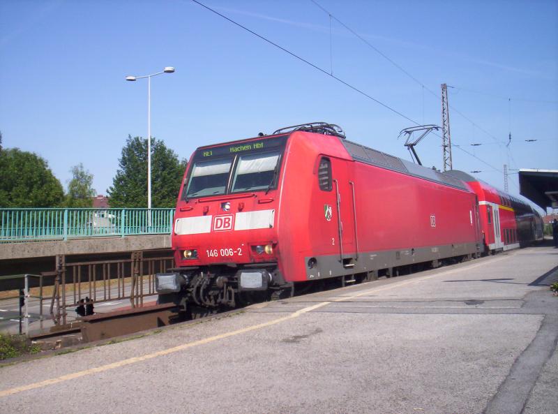 146 006-2 mit 20 min. versptung als RE 1 in Mlheim(Ruhr) Hbf