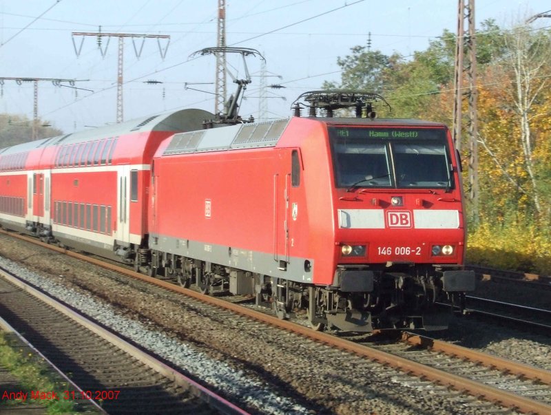 146 006 mit einem RE auf dem Weg nach Hamm beim Hp Essen-Frohnhausen (31.10.2007)
