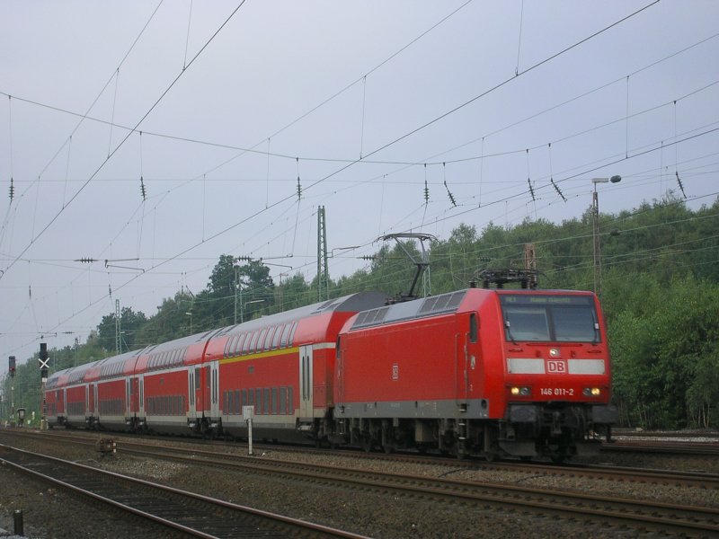 146 011-2 mit RE1 Aachen - Hamm Westf. kurz vor Bochum Hbf.(05.08.2008)