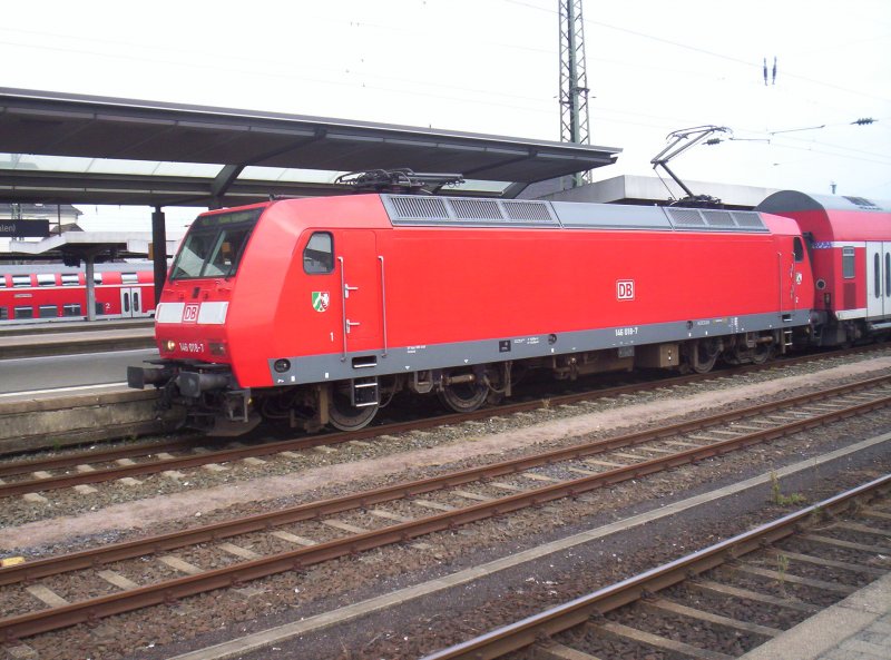 146 018-7 an ihrer Endstation Hamm(westf) als RE1.