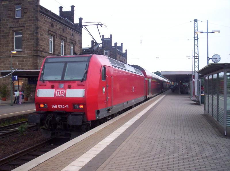 146 024-5 nach der Ankunft in Minden(Westf). 17.06.2005