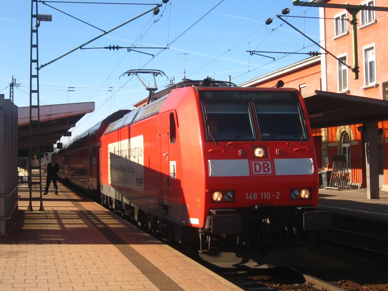 146 110-2 mit dem RE 5187 in Singen 8.2.08