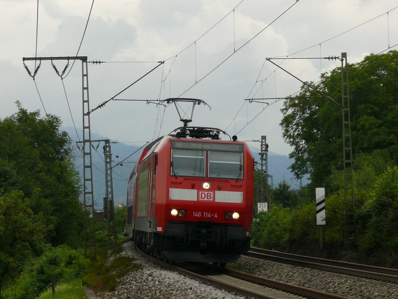146 114  mit einer RB von Freiburg nach Mllheim (Baden) in Freiburg St.Georgen. 3.8.09 