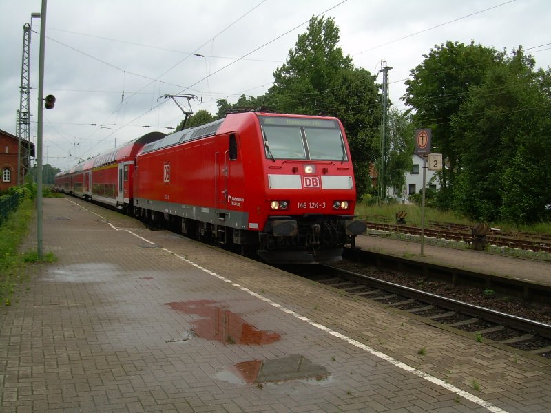 146 124 am morgen des 7.7.2007 mit einem RE in Eystrup