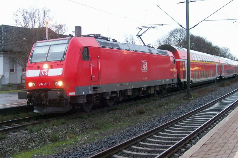 146 131-8 als RE 60  Ems-Leine-Express  nach Braunschweig Hbf in Bad Oeyenhausen. 4.1.2007