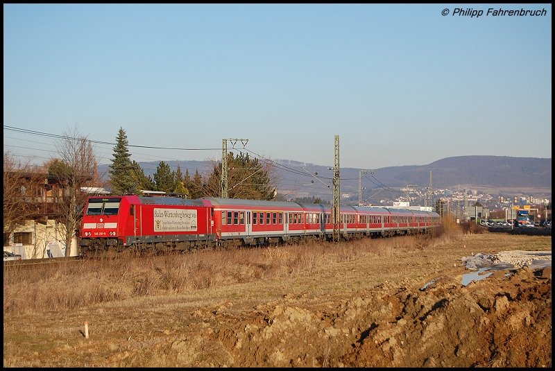 146 201-9 schiebt am 25.01.08 RE 19451 von Stuttgart Hbf nach Aalen, aufgenommen bei Aalen-Essingen an der Remsbahn (KBS 786).