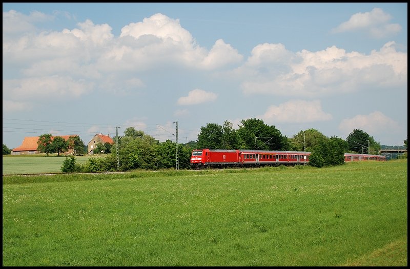 146 212 mit dem RE 19462 von Aalen nach Stuttgart Hbf. Aufgenommen am 06.Juni 2008 bei Mgglingen.
