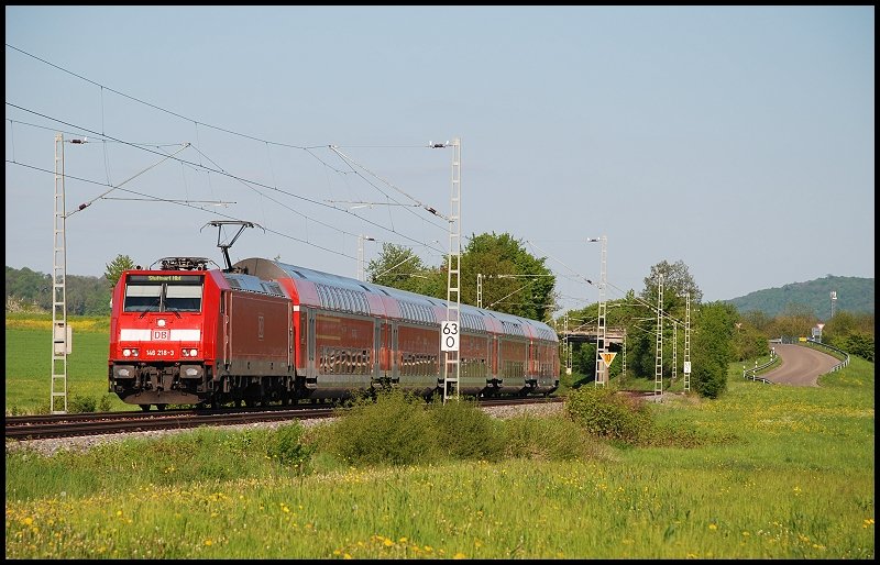 146 218 ist unterwegs nach Stuttgart Hbf. Aufgenommen am 07.05.08 bei Mgglingen.