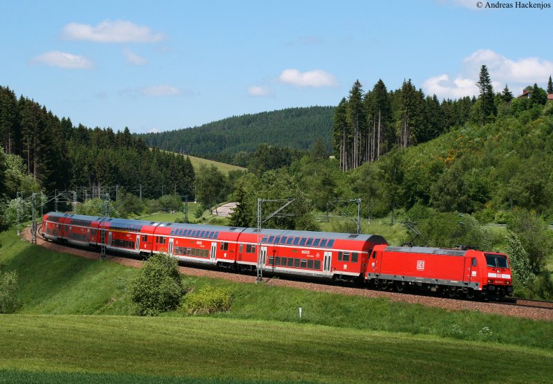 146 233-2  Donaueschingen  mit dem IRE 5191 (Karlsruhe Hbf-Kreuzlingen) am km 70,0 30.5.09